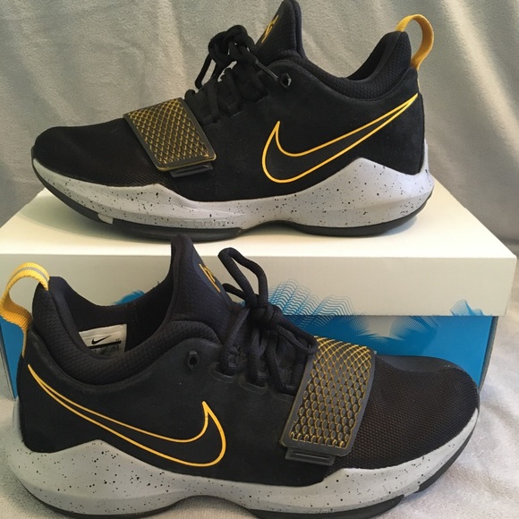 nike pg 1 black gold